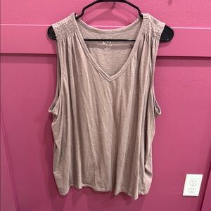 Women's tank